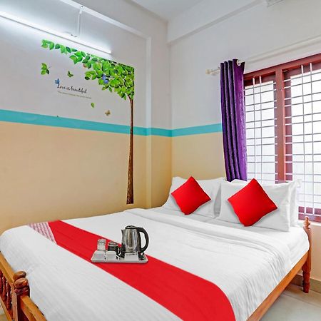 Spot On The New View Regency Hotel Thiruvananthapuram Exterior foto