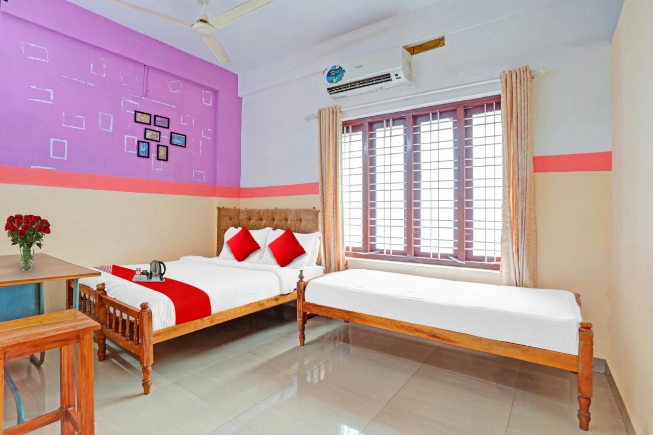 Spot On The New View Regency Hotel Thiruvananthapuram Exterior foto