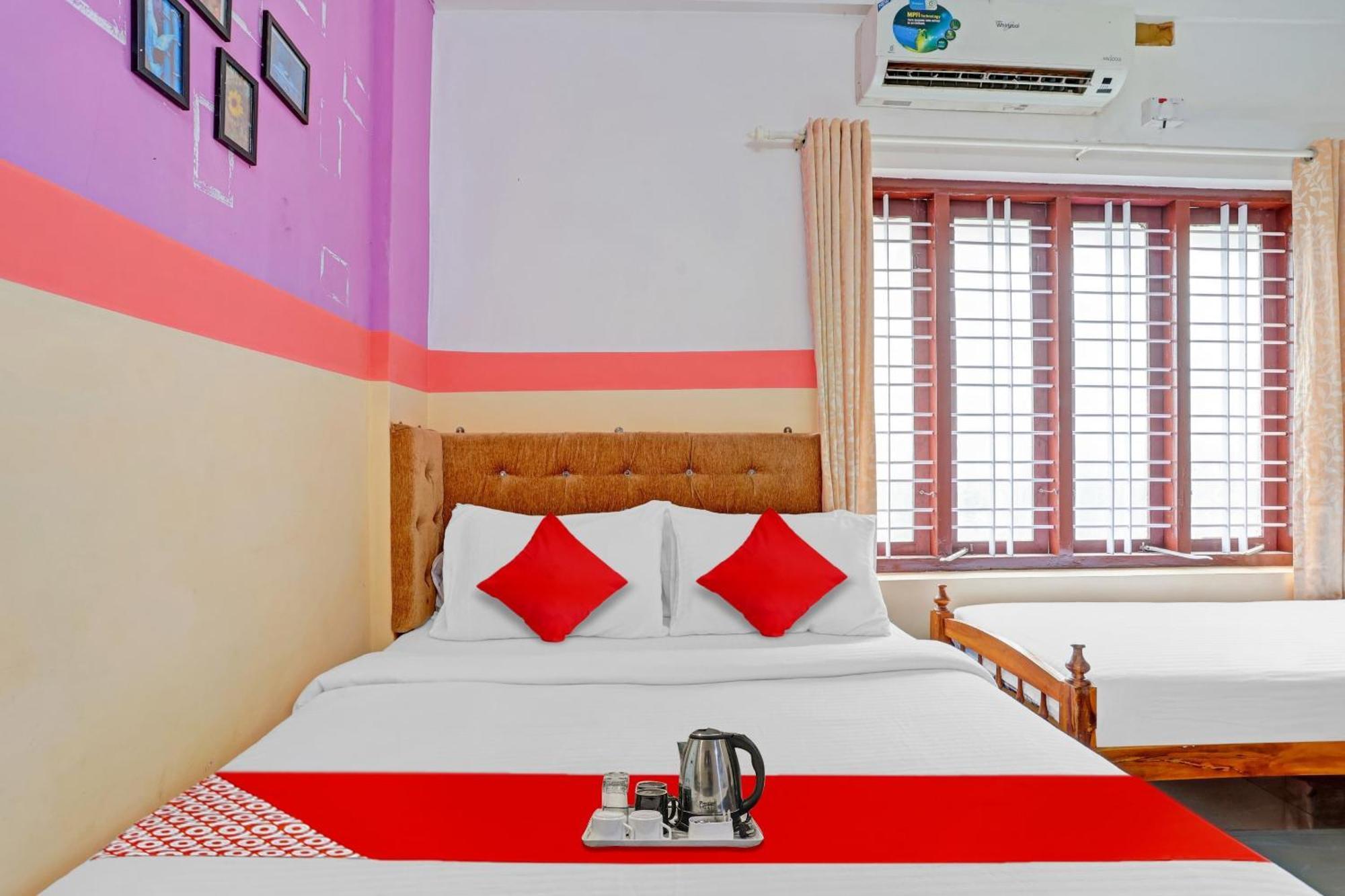 Spot On The New View Regency Hotel Thiruvananthapuram Exterior foto